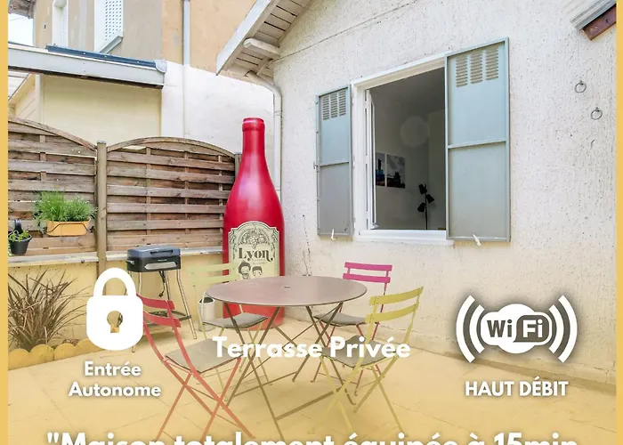 Maison Cosy Avec Terrasse A 15 Minutes De Lyon Et Wifi
