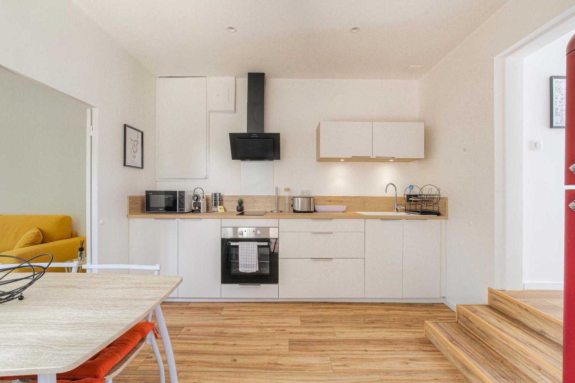Maison Cosy Avec Terrasse A 15 Minutes De Lyon Et Wifi Apartment *